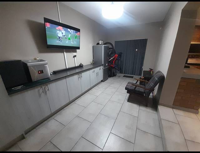 4 BEDROOM HOUSE FOR SALE IN CASHAN